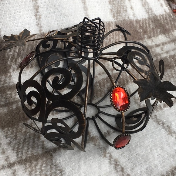 Beautiful Accent Metal Pumpkin with 6 Orange Jewels - Picture 2 of 9